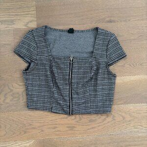 Plaid cropped zip-up shirt